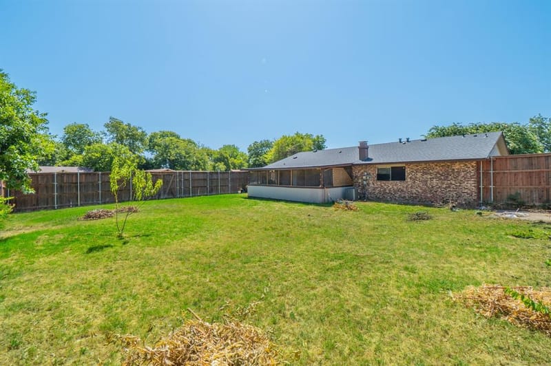 1011 Whippoorwill Court, Arlington TX 76014 - Photo 25