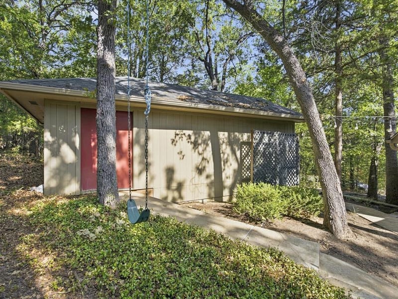 196 Lakecrest Drive, Pottsboro TX 75076 - Photo 3