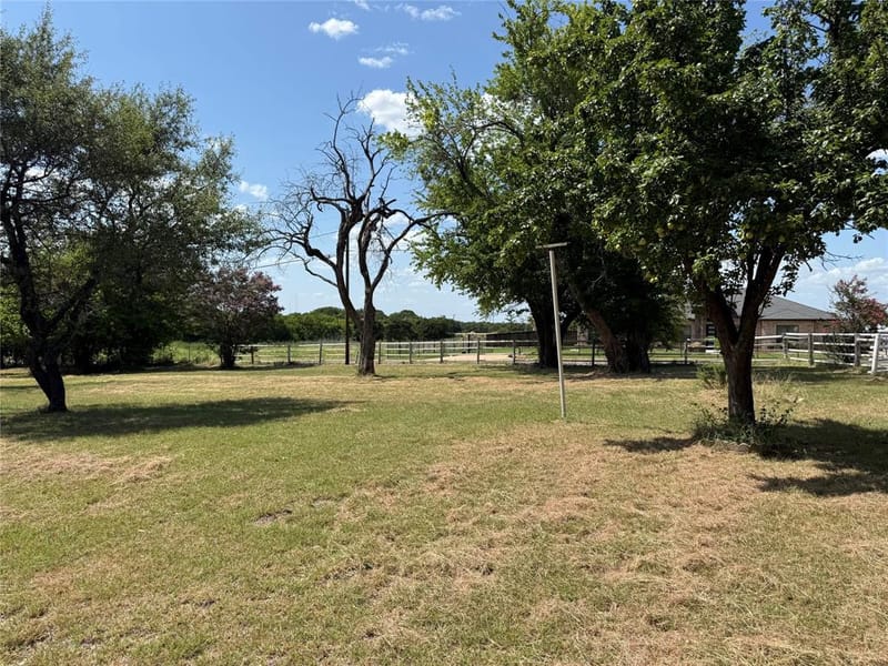 604 E Highland Road, Ovilla TX 75154 - Photo 7