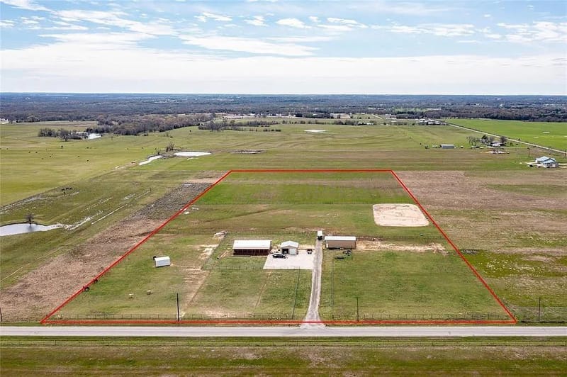 2290 Brooks Lane, Sadler TX 76264