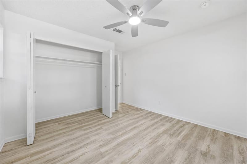 5748 Wimbleton Way, Fort Worth TX 76133 - Photo 8