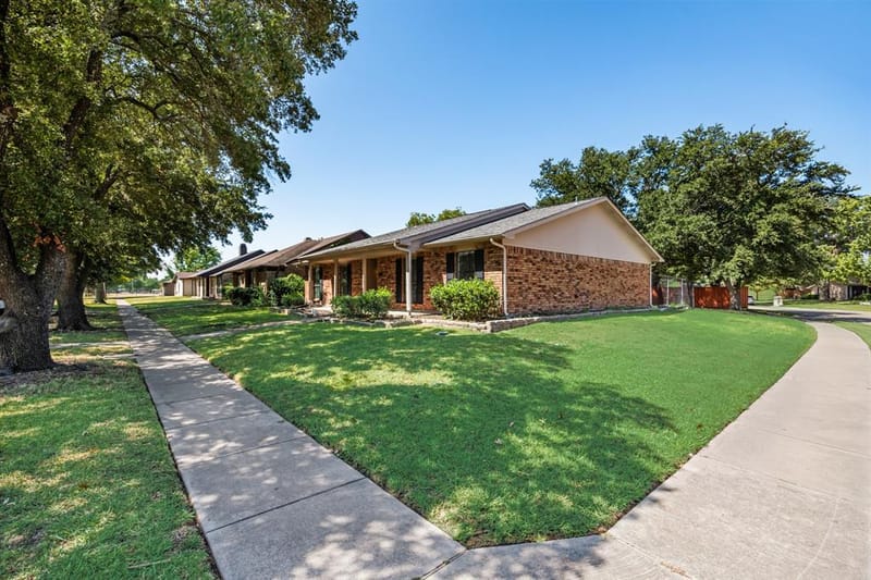 6117 Scenic Drive, Rowlett TX 75088 - Photo 3