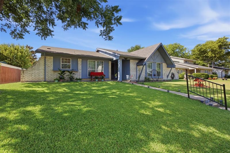1822 Caldwell Drive, Garland TX 75041 - Photo 6