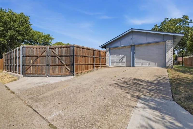1822 Caldwell Drive, Garland TX 75041 - Photo 30