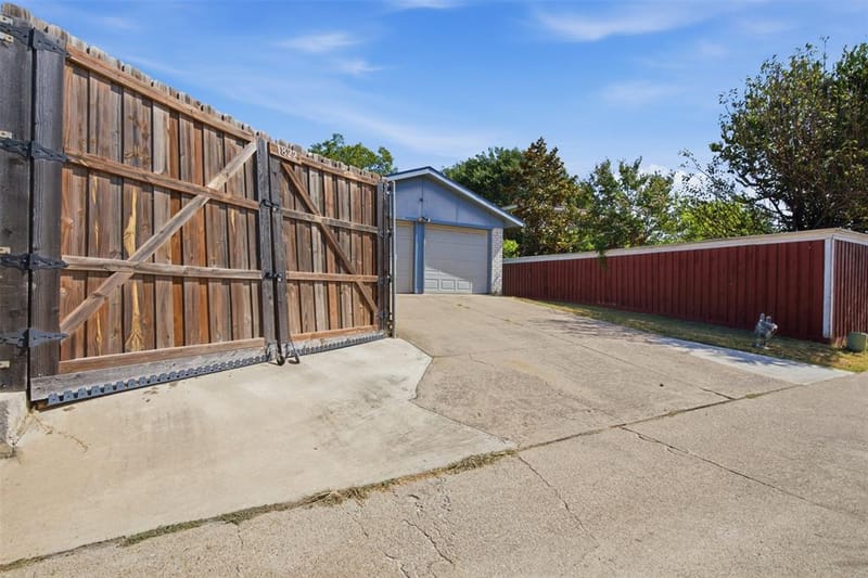 1822 Caldwell Drive, Garland TX 75041 - Photo 31