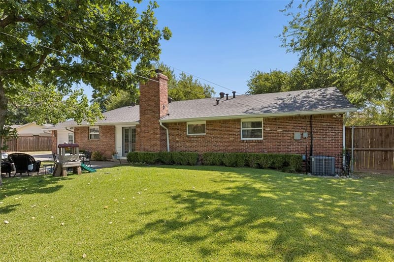11555 Cromwell Circle, Dallas TX 75229 - Photo 28