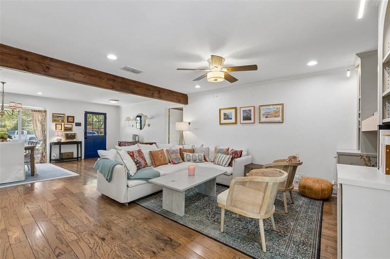 11555 Cromwell Circle, Dallas TX 75229 - Photo 5