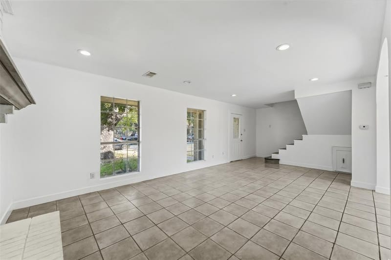 7326 Boisenberry Lane, Dallas TX 75249 - Photo 7