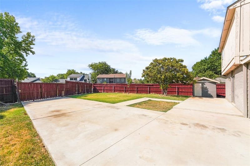 7326 Boisenberry Lane, Dallas TX 75249 - Photo 33