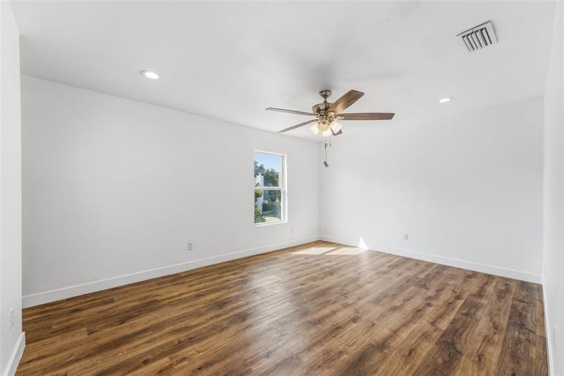 7326 Boisenberry Lane, Dallas TX 75249 - Photo 14