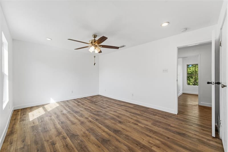 7326 Boisenberry Lane, Dallas TX 75249 - Photo 15