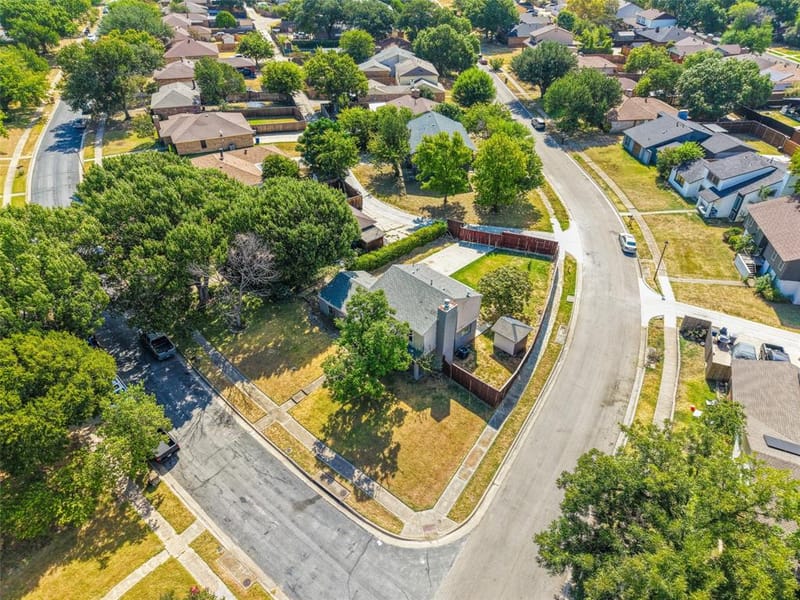 7326 Boisenberry Lane, Dallas TX 75249 - Photo 35