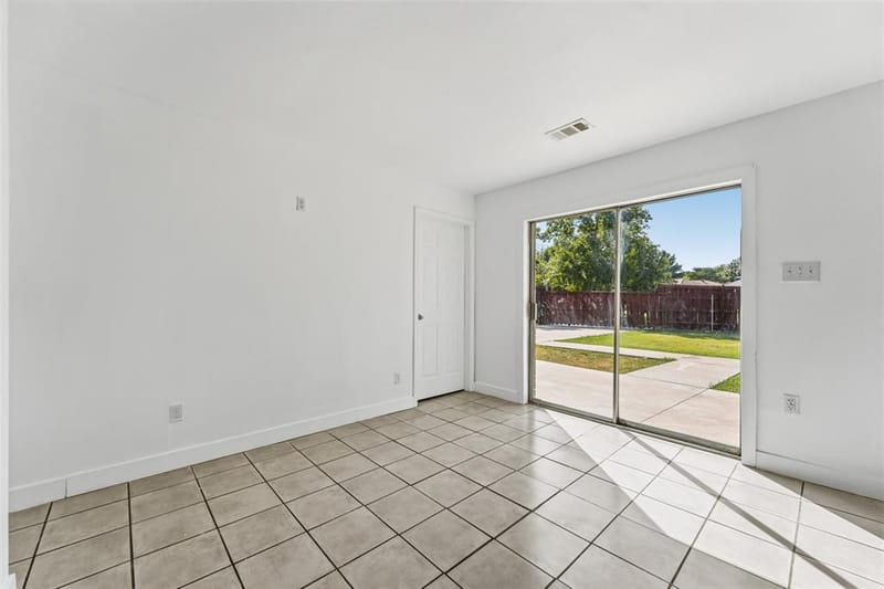 7326 Boisenberry Lane, Dallas TX 75249 - Photo 8