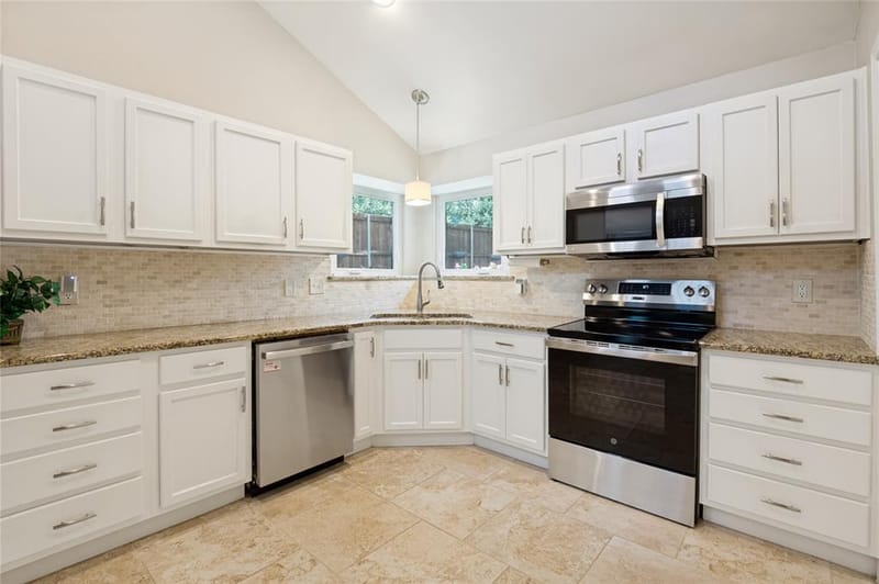 2702 Duval Drive, Dallas TX 75211 - Photo 9
