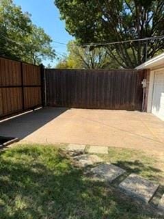 2702 Duval Drive, Dallas TX 75211 - Photo 30