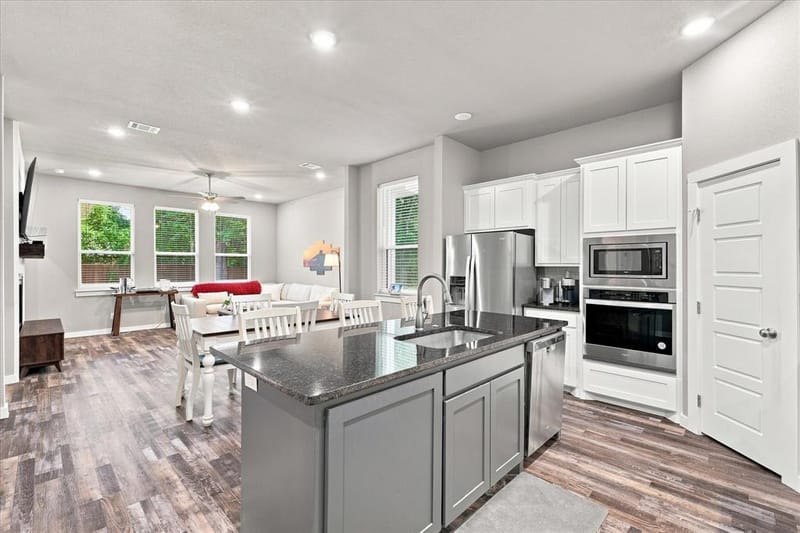1001 Oak Valley Road, Burleson TX 76028 - Photo 12