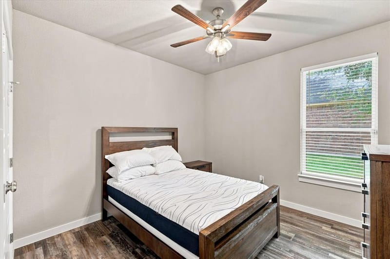 1001 Oak Valley Road, Burleson TX 76028 - Photo 22