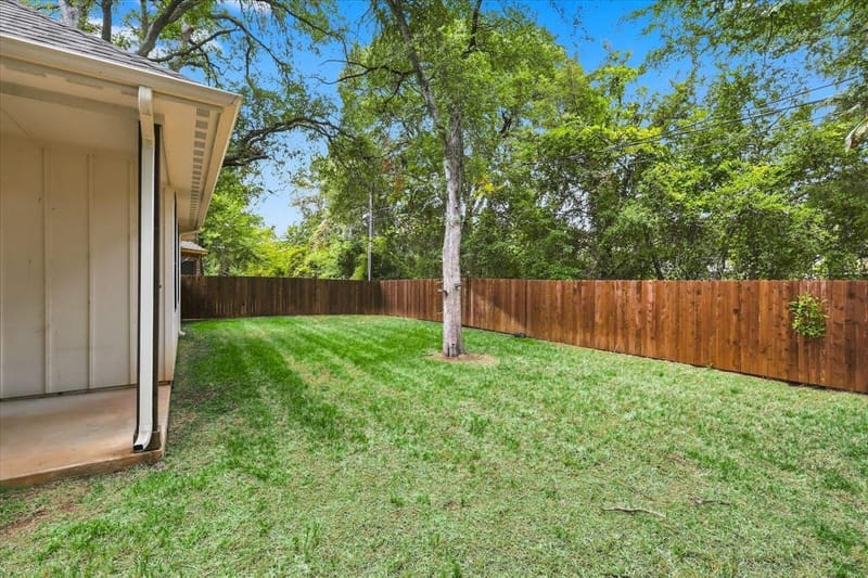1001 Oak Valley Road, Burleson TX 76028 - Photo 32