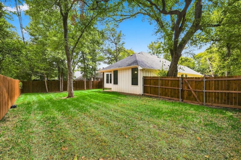 1001 Oak Valley Road, Burleson TX 76028 - Photo 33