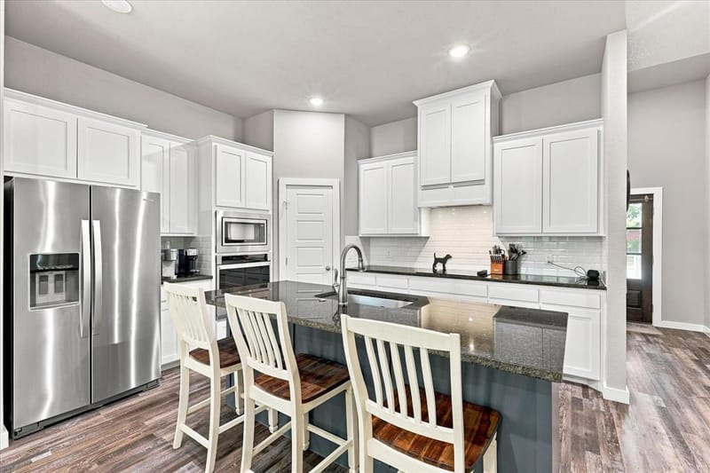 1001 Oak Valley Road, Burleson TX 76028 - Photo 11