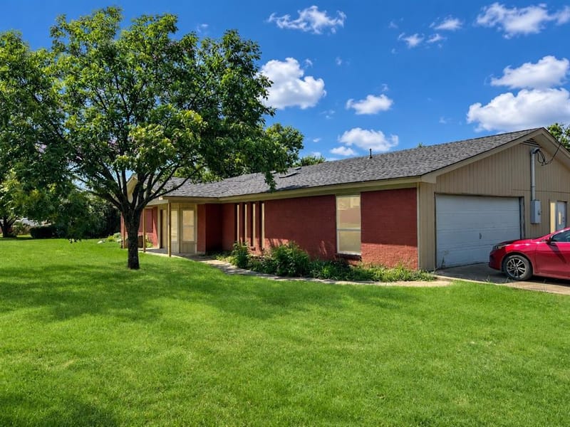 825 Alan Drive, Burleson TX 76028 - Photo 2