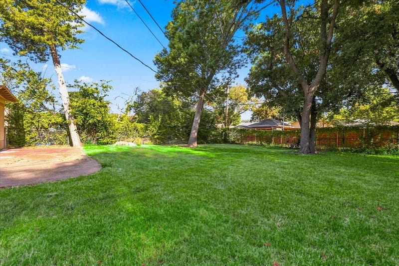 2125 Housley Drive, Dallas TX 75228 - Photo 16