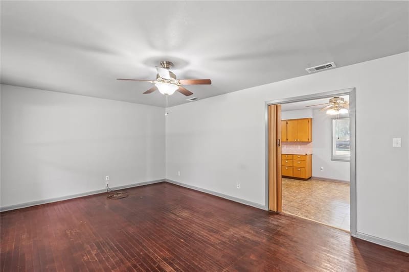 603 E Market Street, Mabank TX 75147 - Photo 6