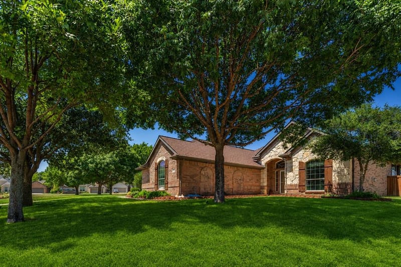 101 Indian Paint Drive, Justin TX 76247