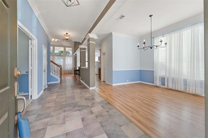 2405 Moon Dance Court, Arlington TX 76001 - Photo 6