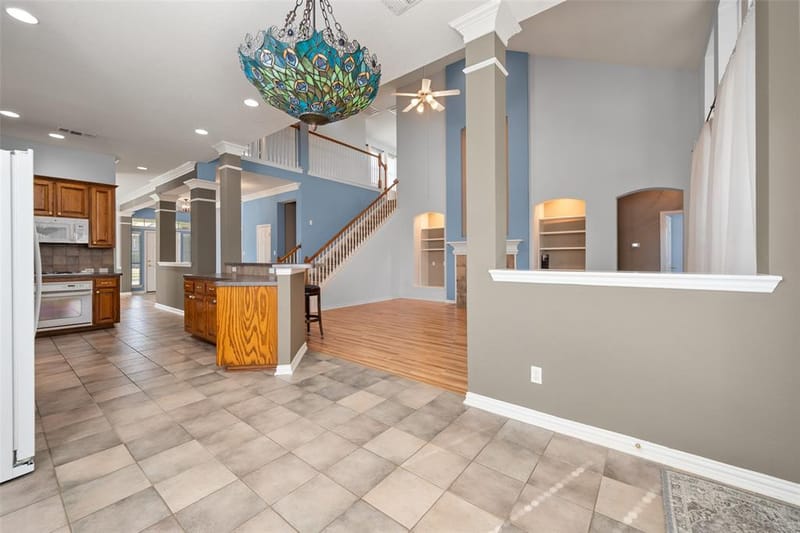 2405 Moon Dance Court, Arlington TX 76001 - Photo 13