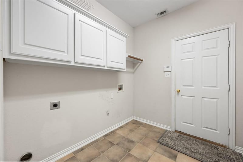 2405 Moon Dance Court, Arlington TX 76001 - Photo 28