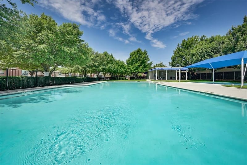 2405 Moon Dance Court, Arlington TX 76001 - Photo 35