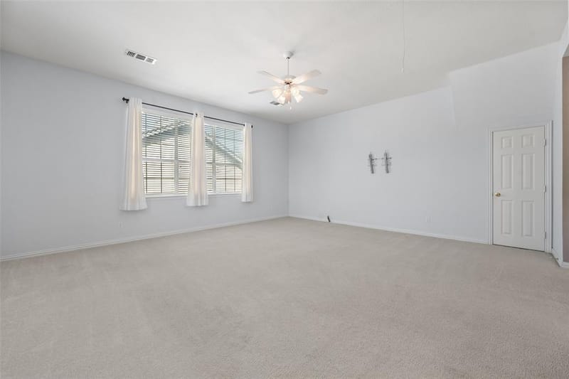 2405 Moon Dance Court, Arlington TX 76001 - Photo 21