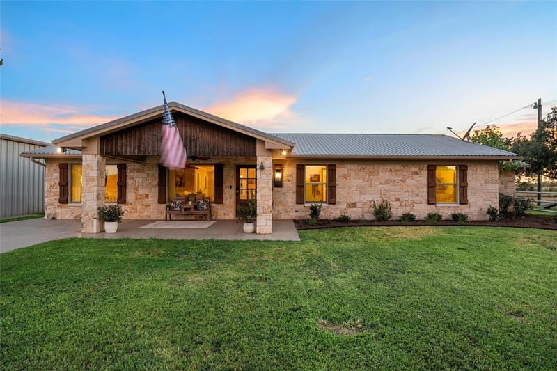 140 Angle Lane, Waco TX 76705 - Photo 8
