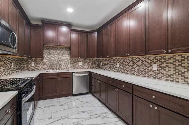 3634 Amoud Drive, Irving TX 75062 - Photo 9