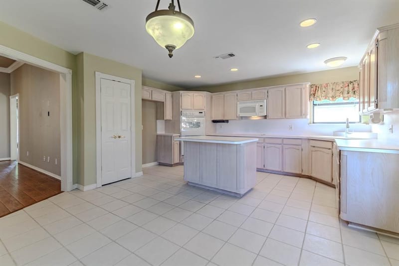 9653 Lea Shore Street, Fort Worth TX 76179 - Photo 12