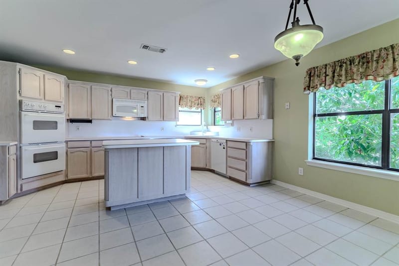 9653 Lea Shore Street, Fort Worth TX 76179 - Photo 8