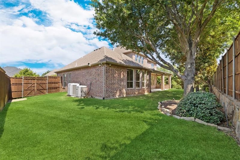 4604 Golden Mew Drive, Carrollton TX 75010 - Photo 40