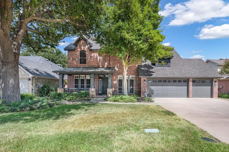 2710 Cobblestone Drive, Grapevine TX 76051