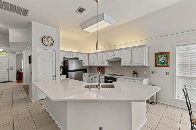 4713 Bear Run Drive, Plano TX 75093 - Photo 7