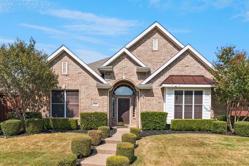 305 Andre Drive, Irving TX 75063