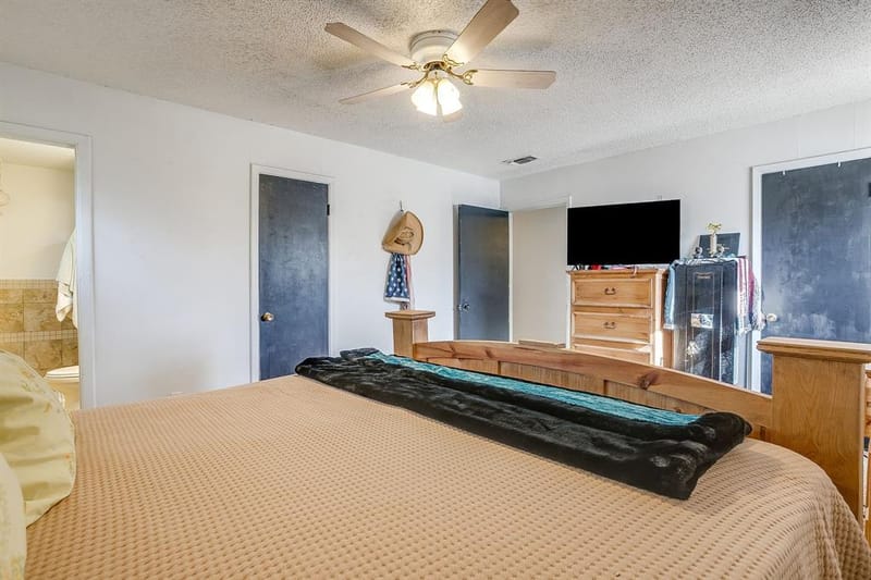 2102 SE 10th Street, Mineral Wells TX 76067 - Photo 23