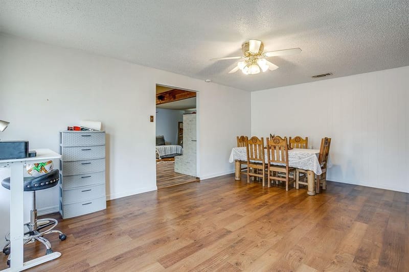 2102 SE 10th Street, Mineral Wells TX 76067 - Photo 11