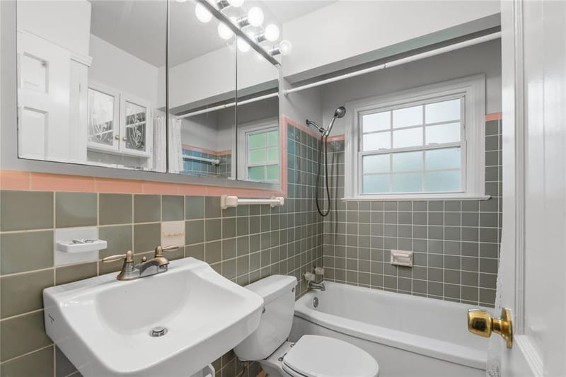 10814 Castolon Drive, Dallas TX 75228 - Photo 8