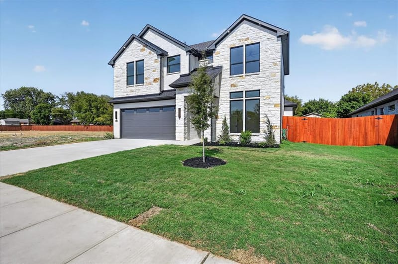 114 Emma Street, Red Oak TX 75154 - Photo 2