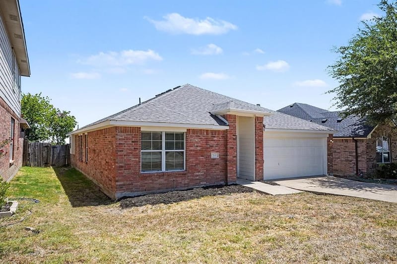 2640 Pioneer Bluffs Road, Balch Springs TX 75181 - Photo 3