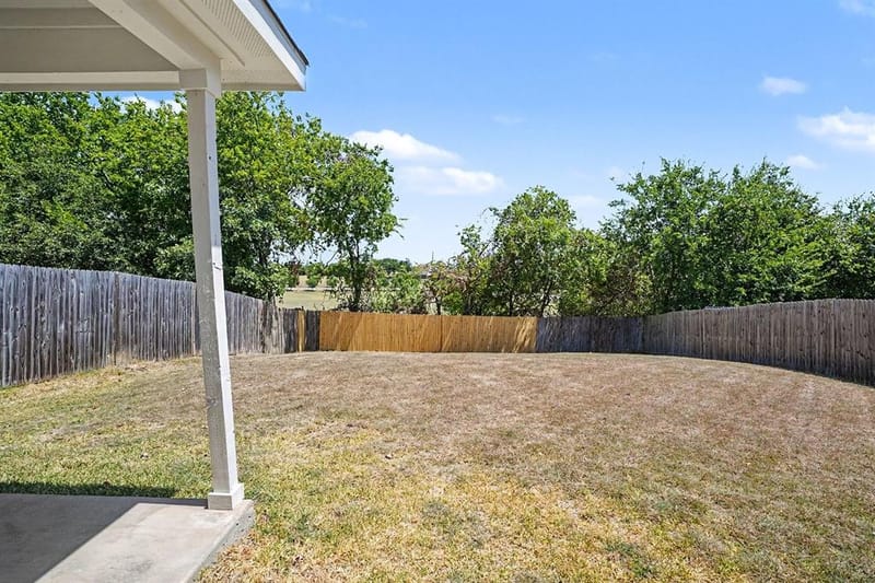 2640 Pioneer Bluffs Road, Balch Springs TX 75181 - Photo 20