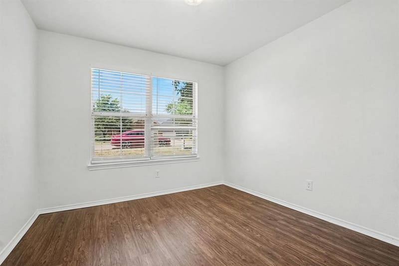 2640 Pioneer Bluffs Road, Balch Springs TX 75181 - Photo 11