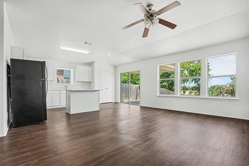2640 Pioneer Bluffs Road, Balch Springs TX 75181 - Photo 4