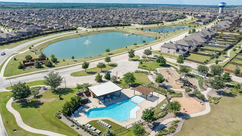 1312 Arrowwood Drive, Aubrey TX 76227 - Photo 40